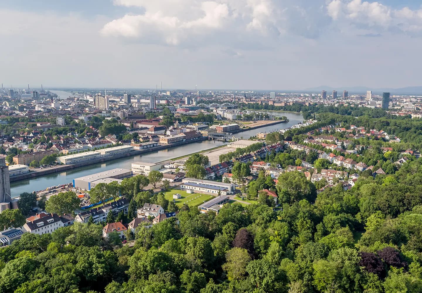 Ludwigshafen am Rhein – Skyline