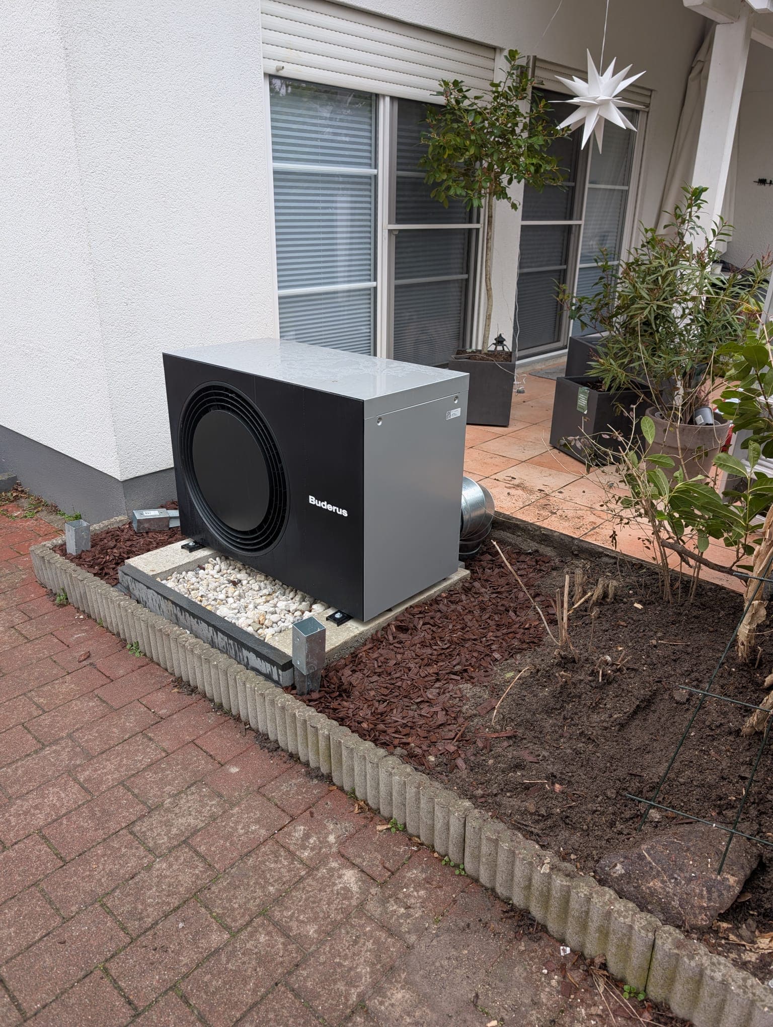 Buderus Wärmepumpe Außengerät